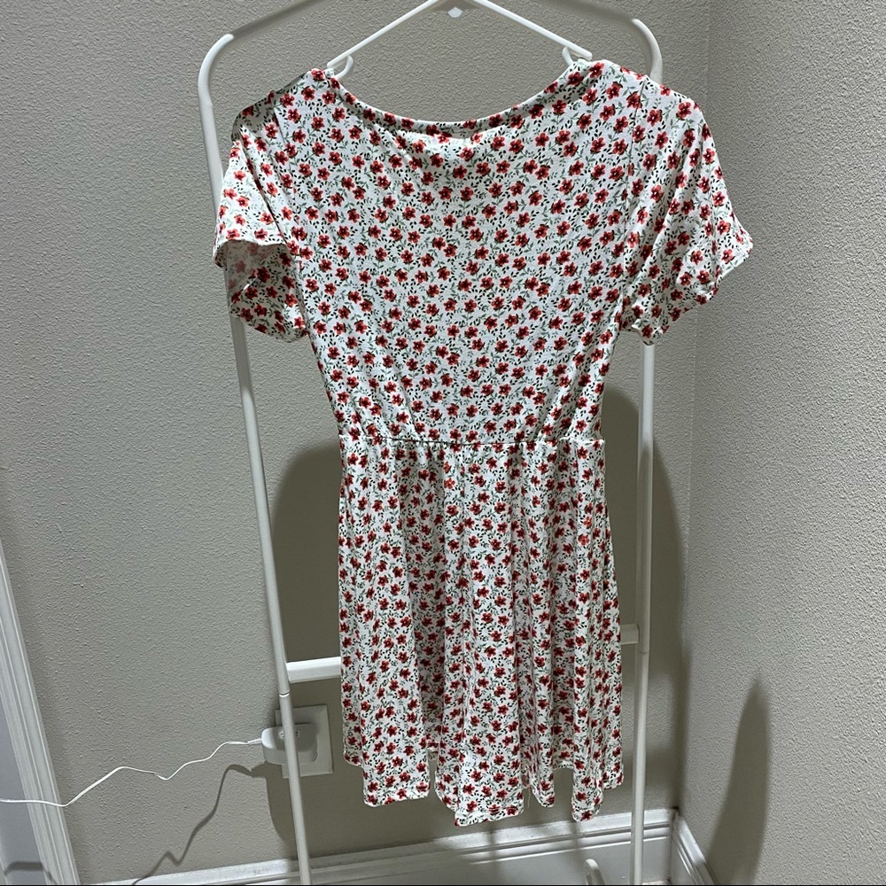 Urban Outfitters Romper - Picture 4 of 4